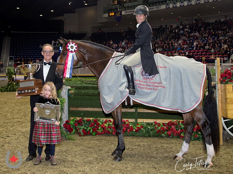 Isabelle Lapierre Defends Title in Canadian Hunter Derby National Championship
